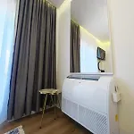 Apartment Modern In Center ,balcony With Park & View *