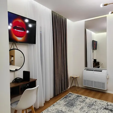 Apartment Modern In Center ,balcony With Park & View Pogradec