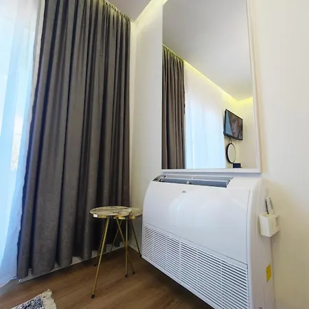Apartman Modern In Center ,balcony With Park & View *