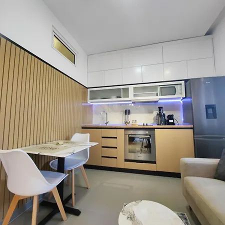 Apartman Modern In Center ,balcony With Park & View *